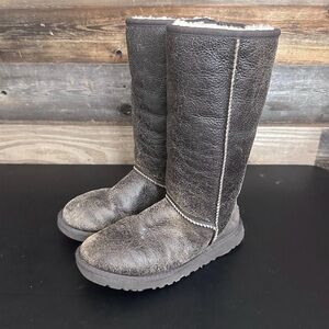 Ugg Brown Leather Mid Calf Tall Bomber Distressed Boots size 6 Shearling Lined